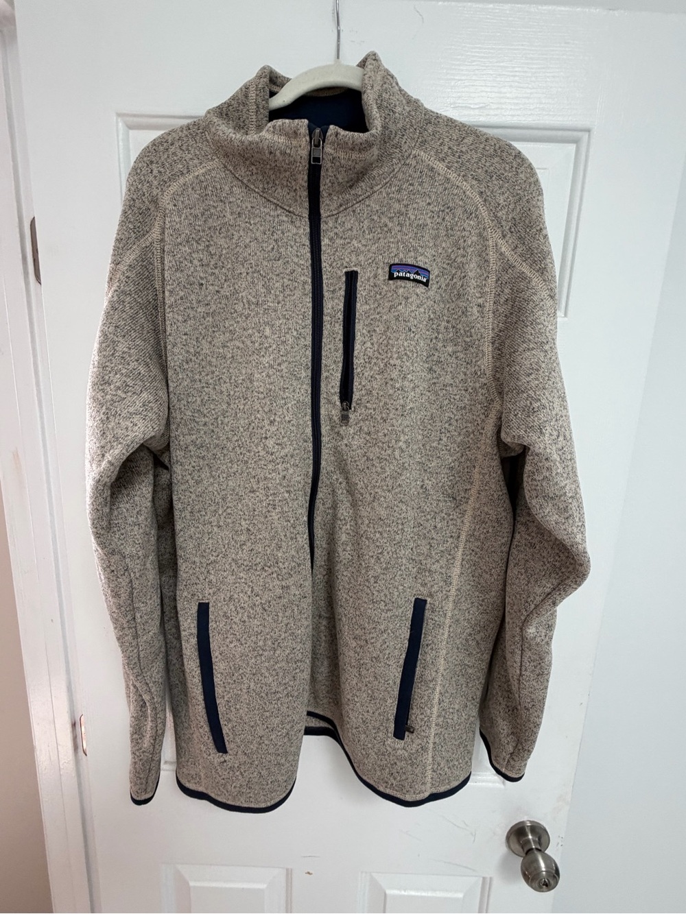Patagonia Beige Heathered Full-Zip Jacket with Navy Trim
